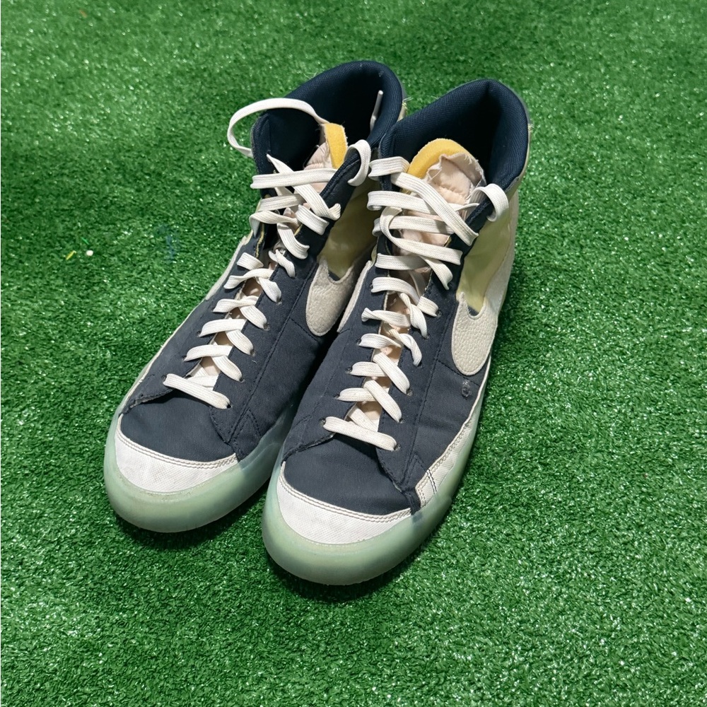 Nike Men's Blazer Move to Zero Sneakers